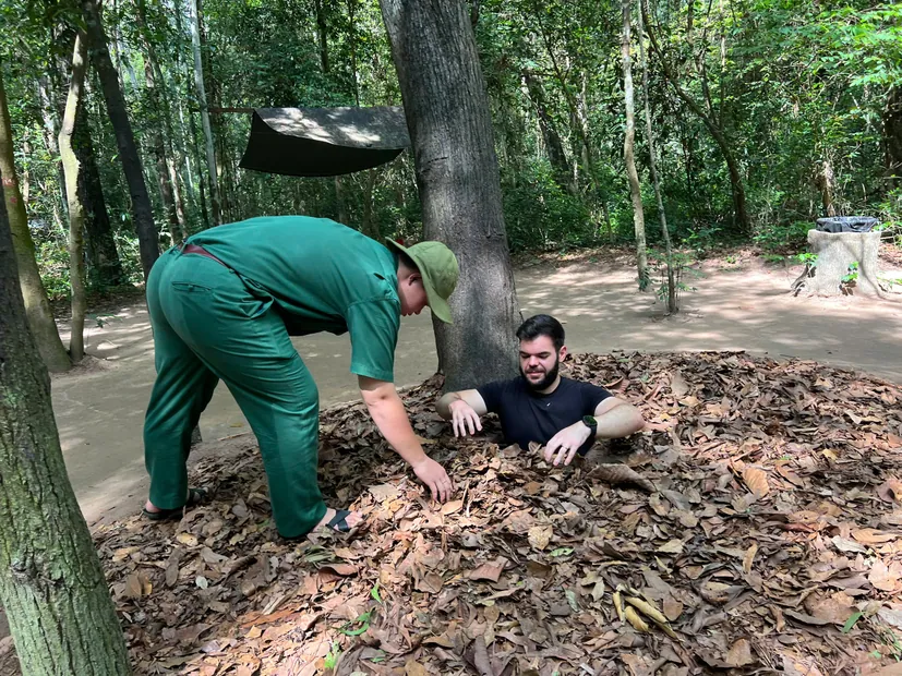 Củ Chi Tunnels
